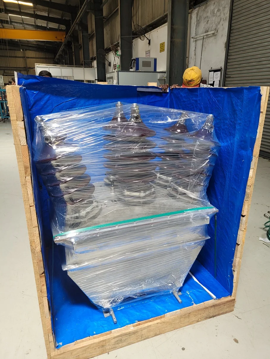 Electrical equipment protected inside transport packaging